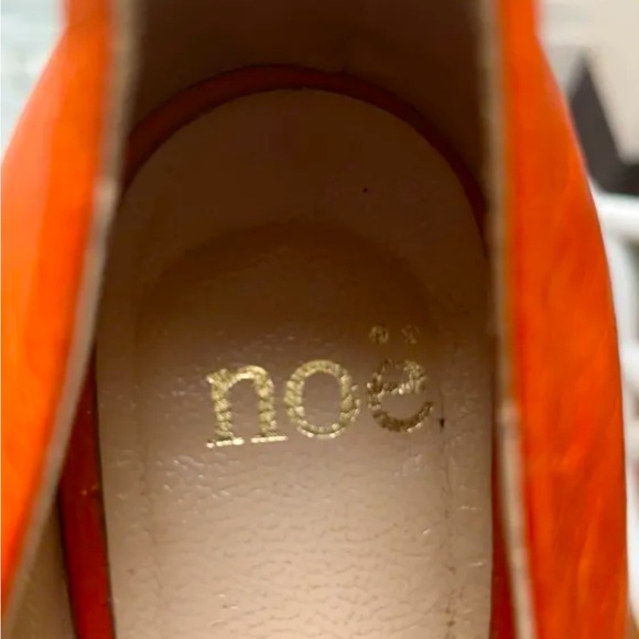 Orange leather heels - Picture 4 of 6